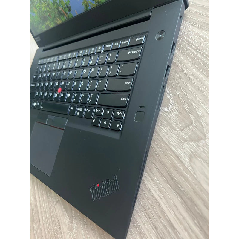 P1 Gen 1 Mobile Workstation Lenovo ThinkPad | Xeon E-2176M | 32GB 512GB | NVIDIA Quadro P2000 Max-Q 4GB GDDR5 | Windows