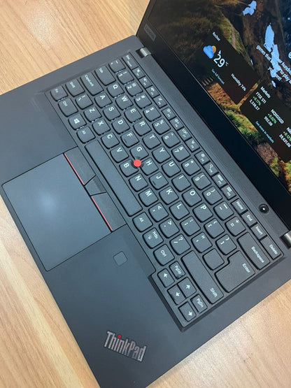 Lenovo ThinkPad P14S Mobile Workstation | 14" i7-10510U 16GB 512GB | NVIDIA Quadro P520 Discrete 2GB GDDR5