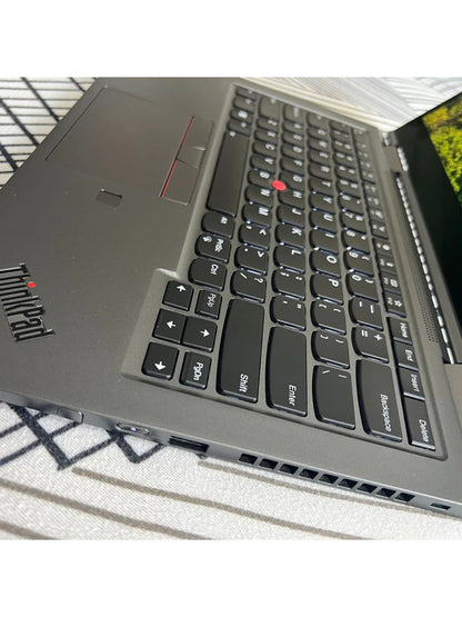 Lenovo ThinkPad X1 Yoga 4th Gen 2-in-1 Premium Ultrabook/ 14” FHD Touch with Stylus/ i5-8365U / 8GB 256GB NVMe SSD/